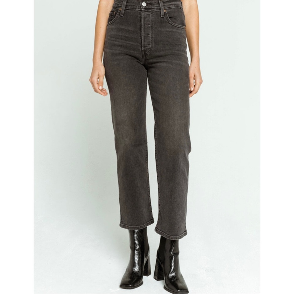 Levi’s Ribcage Straight Ankle Washed Black Jeans